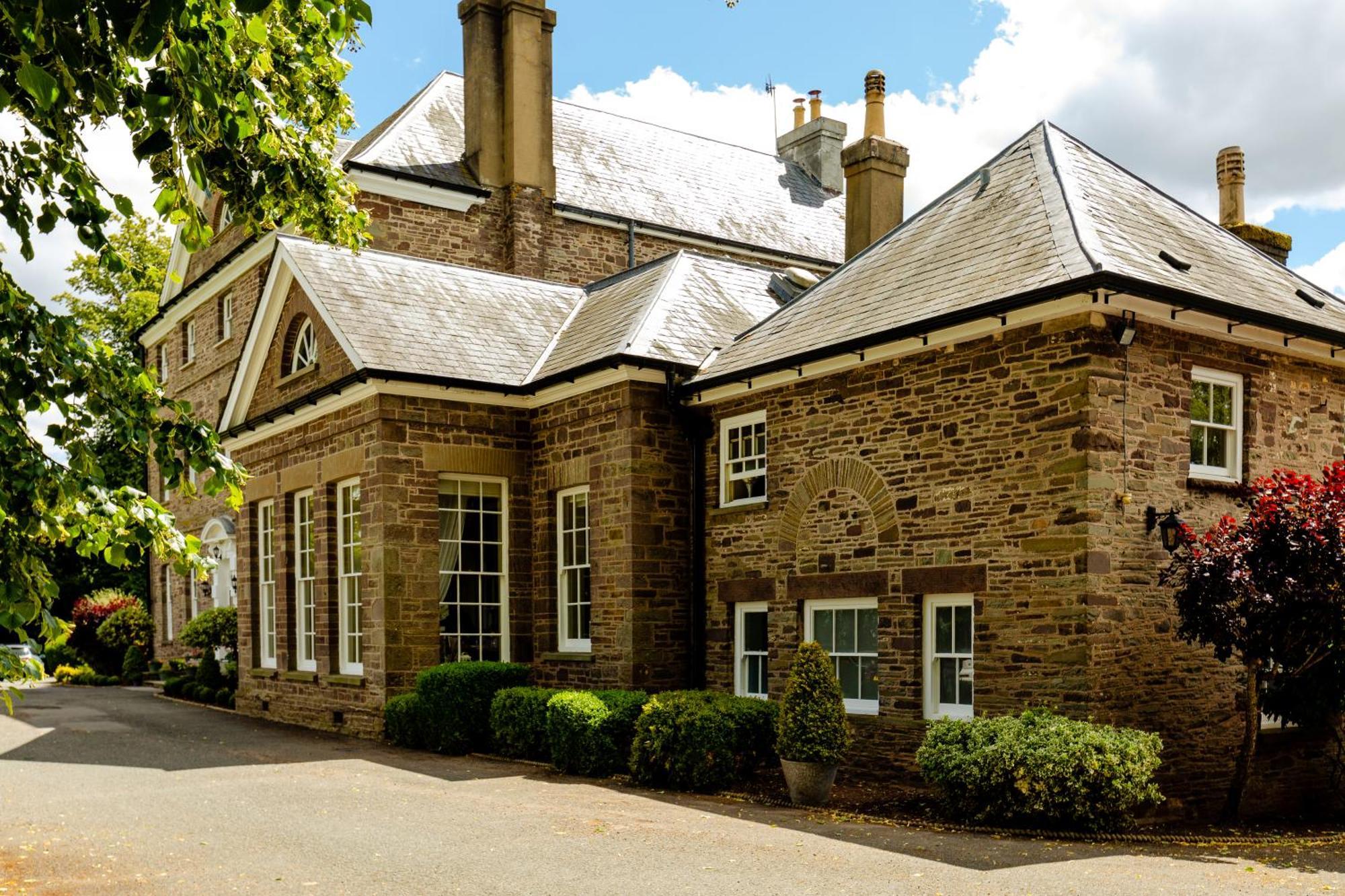 Peterstone Court Country House Restaurant & Spa Brecon Exterior foto